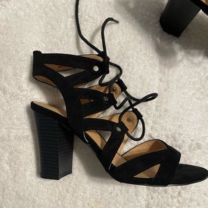 Black block heel XOXO shoes